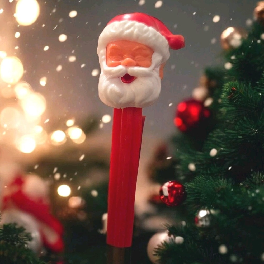 Vintage Santa Claus PEZ Dispenser No Feet, Closed Eyes Red Yugoslavia Christmas
